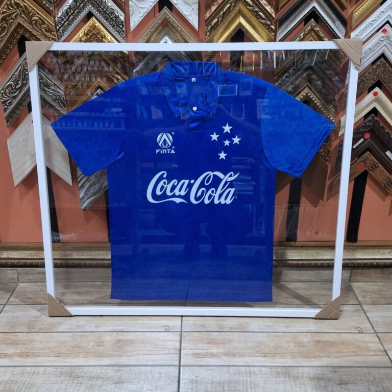 Instagram post from moldurascatanio. This post is in position 9.